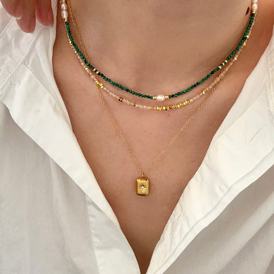 Genuine Malachite Necklace, Greenstone beaded necklace, Minimalist beaded necklace with real pearl, Green choker malachite st