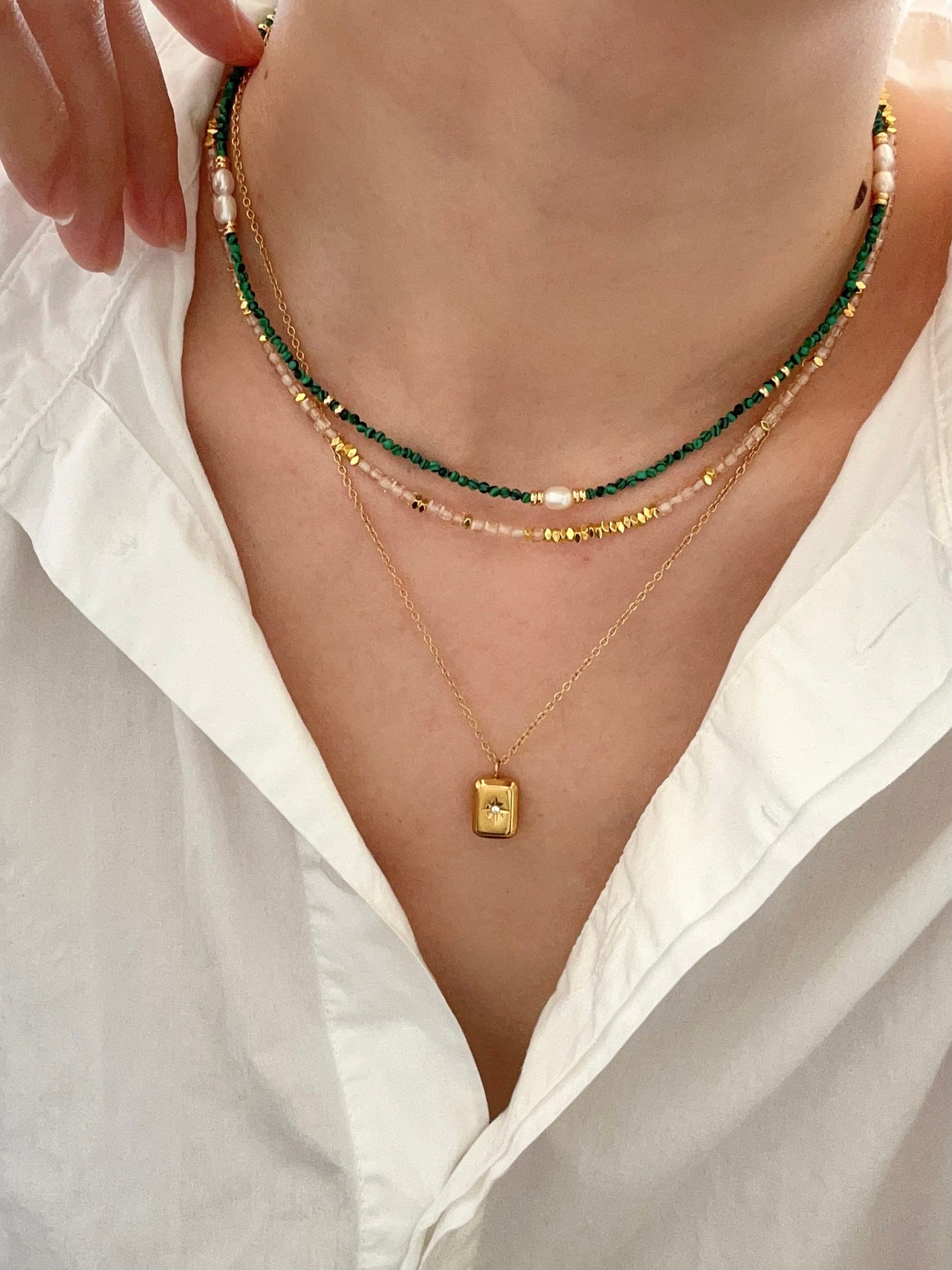 Genuine Malachite Necklace, Greenstone beaded necklace, Minimalist beaded necklace with real pearl, Green choker malachite st