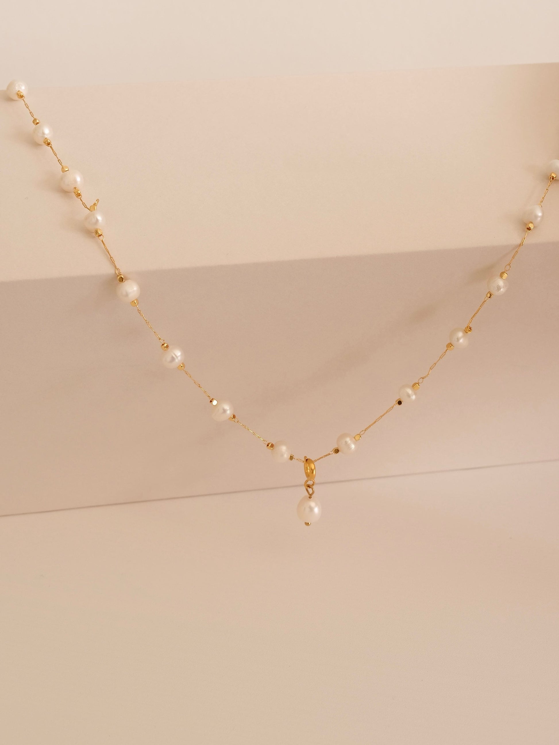 Gold Real Pearl Beaded Necklace, 6A Freshwater Pearl Minimal Necklace, Handmade Jewelry for Women, 18K Gold Pearl Beads Neckl