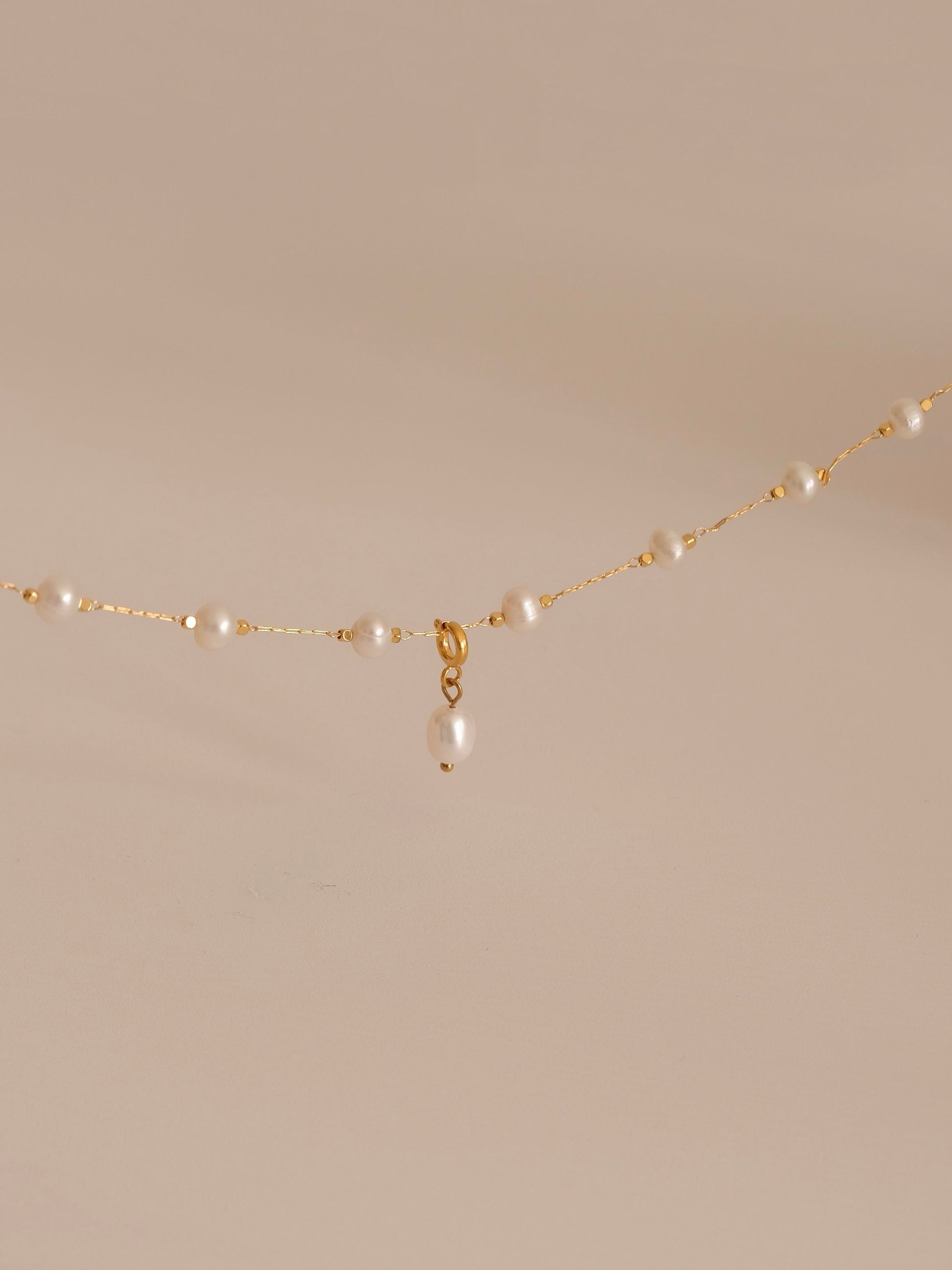Gold Real Pearl Beaded Necklace, 6A Freshwater Pearl Minimal Necklace, Handmade Jewelry for Women, 18K Gold Pearl Beads Neckl