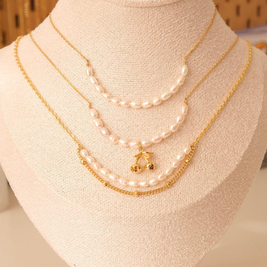 Dainty Smile Pearl Necklace, Minimalist Pearl Necklace, Handmade Daily Pearl Jewelry, Bridal Necklace on Wedding Day, Bridesm