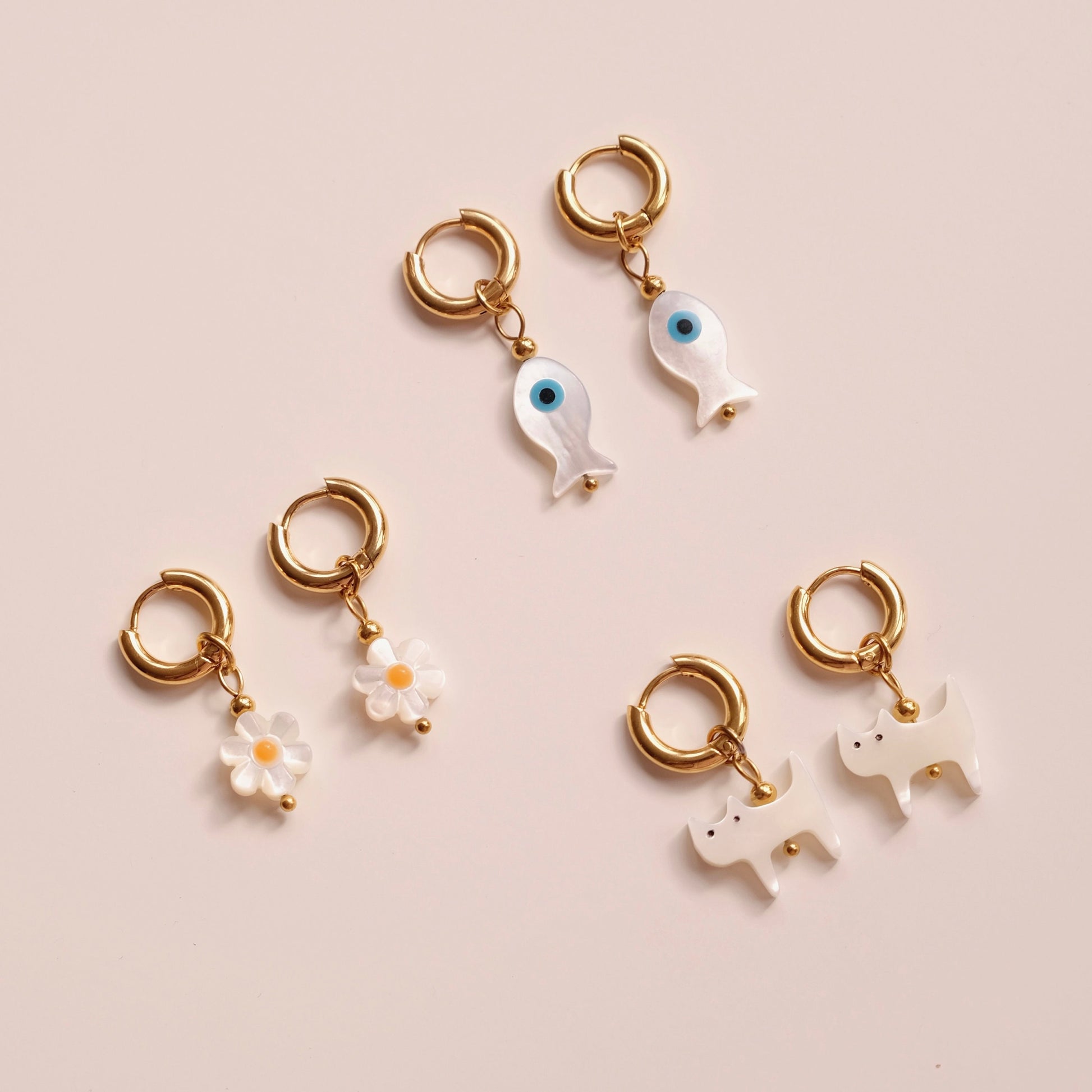 Little Daisy Flower White Cat Evil Eye Fish Charmed Huggie Hoop Earrings in Real Sea Shell,  Detachable Mother of Pearl Charm