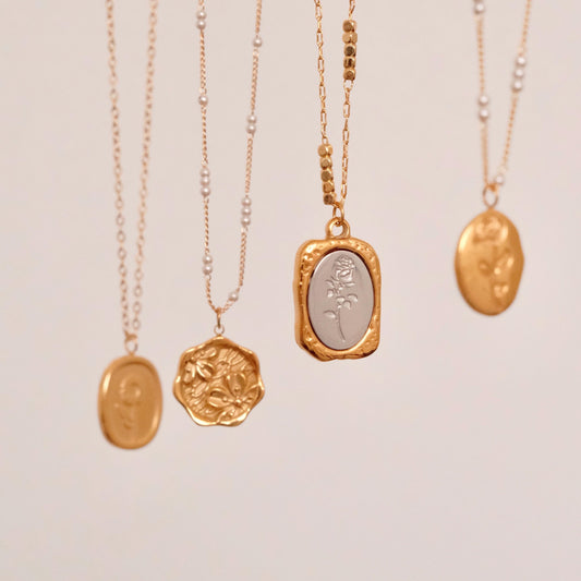 Gold filled birth month flower necklace, Waterproof gold necklace, Family necklace for women, Gold oval pendant necklace, Bri