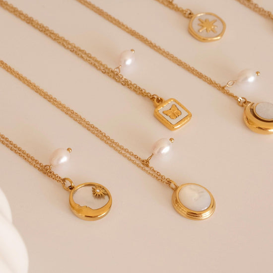 Gold mother of pearl pendant necklaces, 18k gold star necklace, waterproof tarnish resistant necklace, gold jewelery for wome