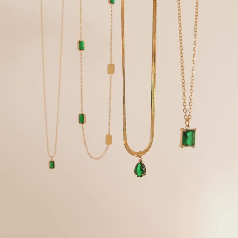 Dainty Emerald Necklace, Green Emerald Choker, Emerald Jewelry, Emerald Pendant Necklace, May Birthstone Necklace, Waterproof